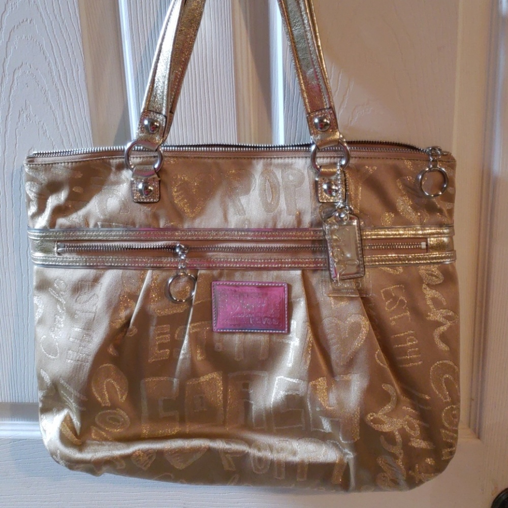 Coach Poppy Tote